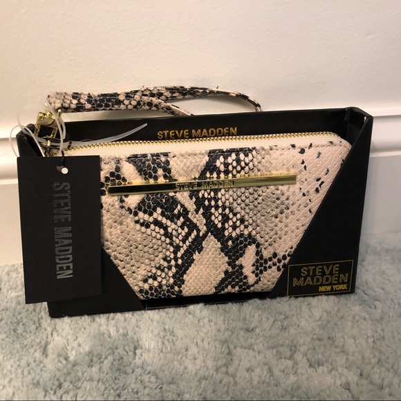 Steve Madden Handbags - Steve Madden Zip Around Wallet Natural Snake Print